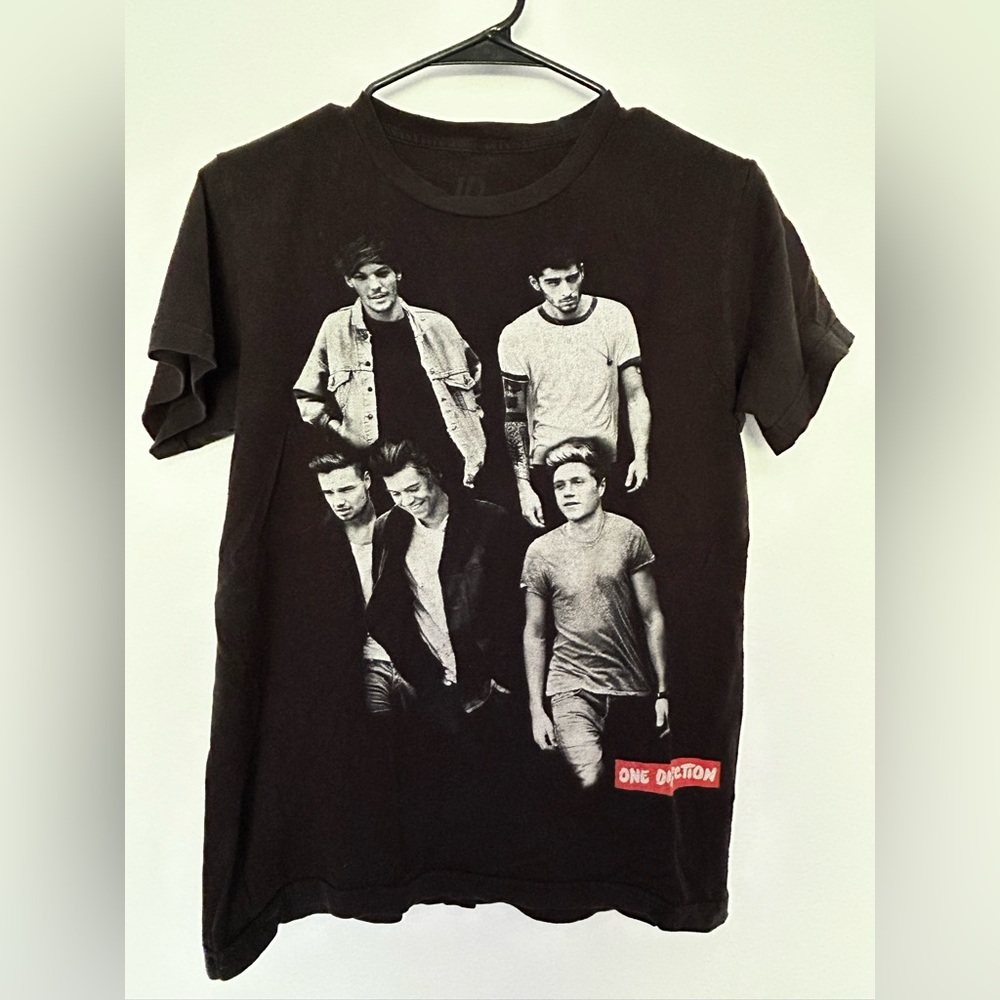One Direction Vintage Band Tee Size Small